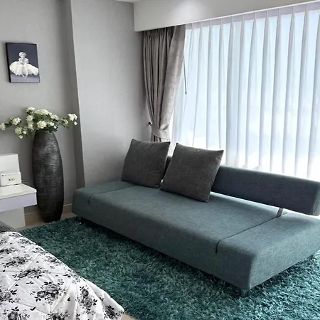 View Talay 7 Seaview Apartments Pattaya Room photo