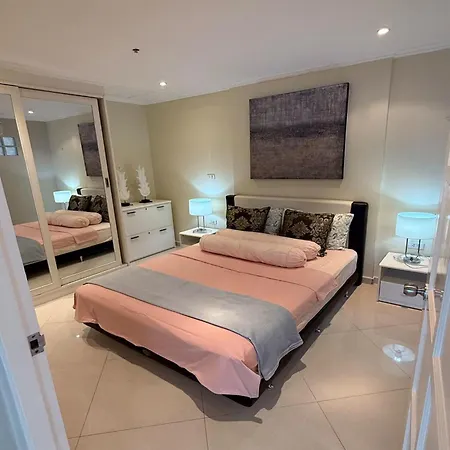 View Talay 7 Seaview Apartments Pattaya Room photo