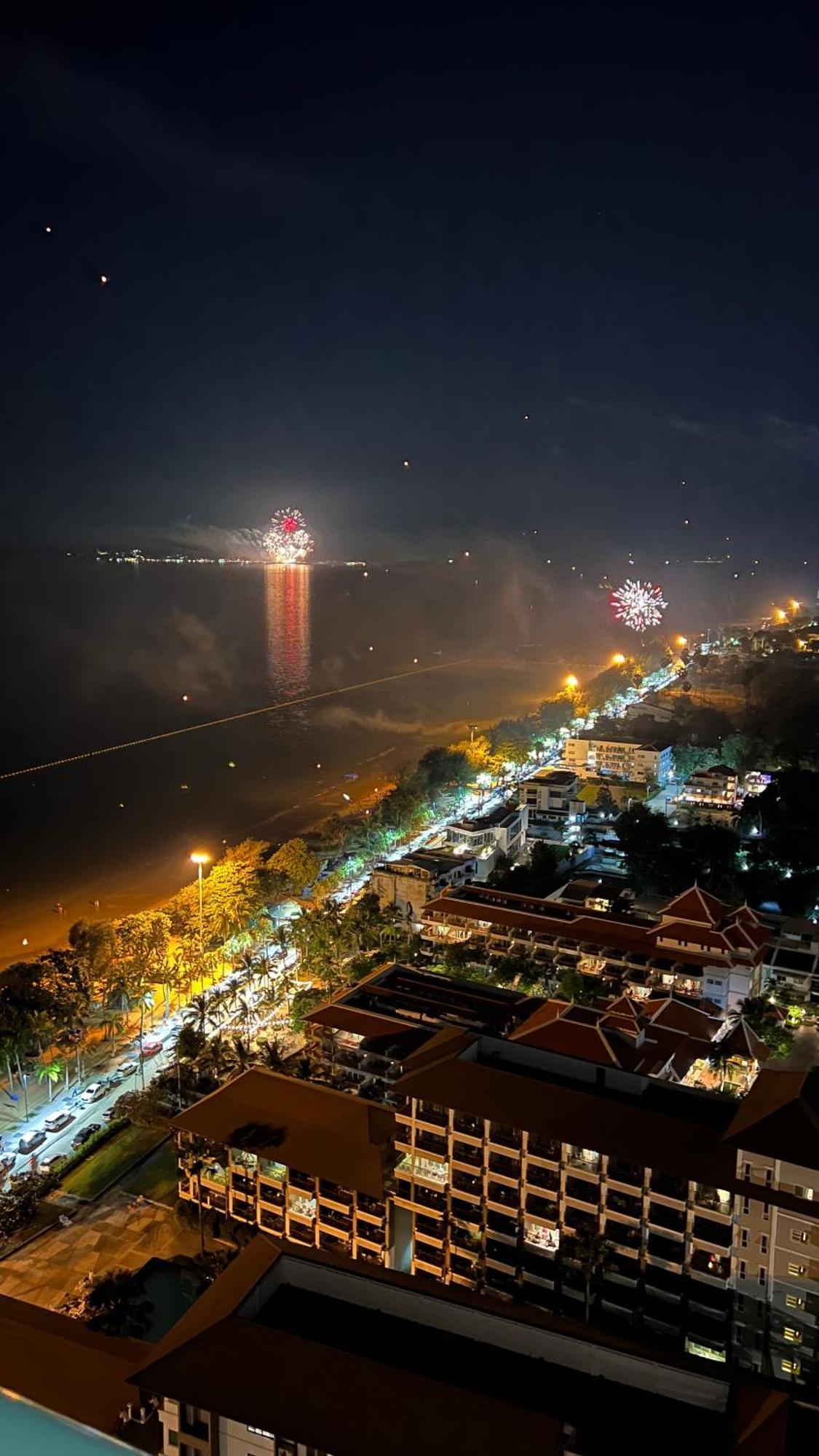 View Talay 7 Seaview อพาร์ทเม้น Pattaya