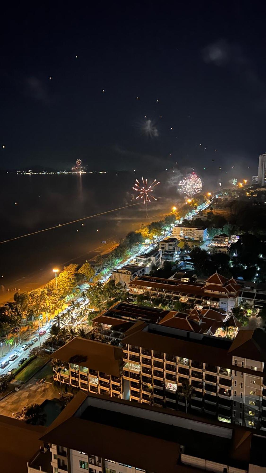 อพาร์ทเม้น View Talay 7 Seaview *